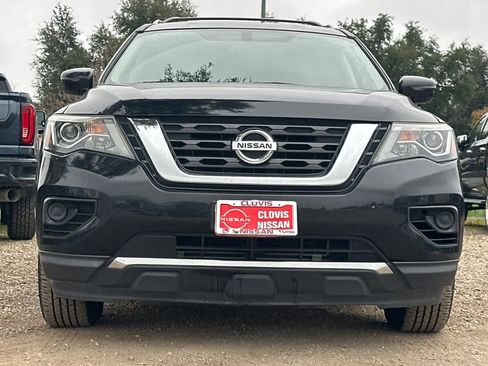 Used 2019 Nissan Pathfinder S image 11