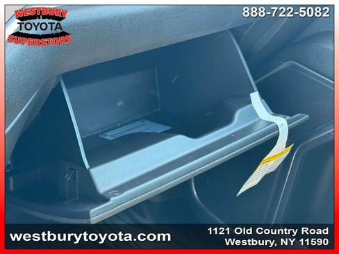 Used 2024 Chevrolet Silverado 1500 LT AWD/4WD image 33