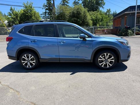 Used 2019 Subaru Forester Limited AWD/4WD image 6