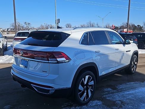 New 2026 Volkswagen Atlas Cross Sport SEL image 5