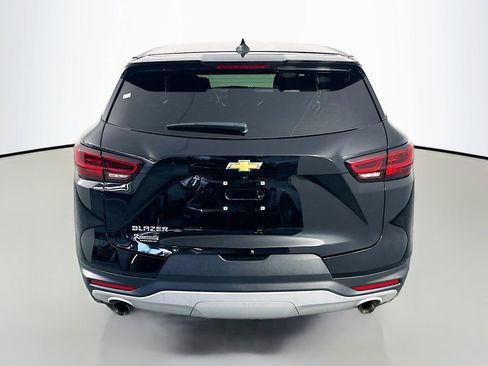 Used 2025 Chevrolet Blazer LT FWD image 6