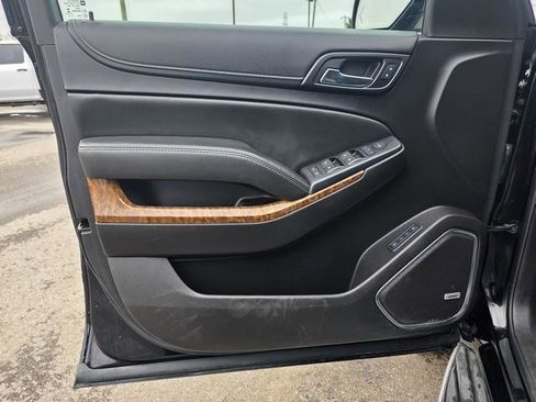 Used 2016 Chevrolet Suburban LTZ image 10