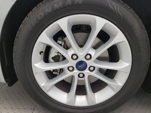 Used 2020 Ford Fusion SE image 31