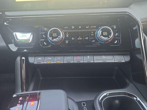 New 2026 GMC Sierra 1500 AT4 AWD/4WD image 24