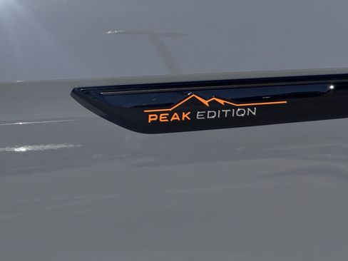 New 2026 Volkswagen Atlas Peak Edition AWD/4WD image 12