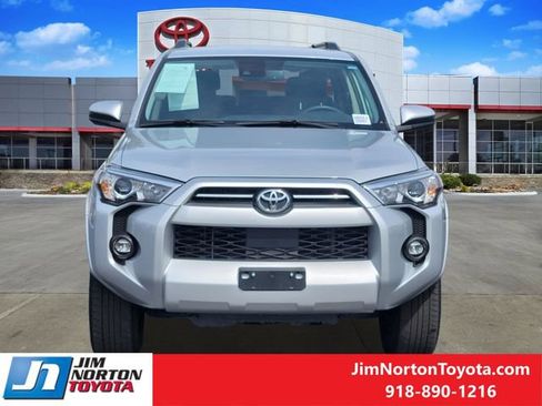 Used 2024 Toyota 4Runner SR5 AWD/4WD image 2