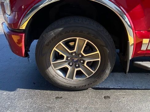 Used 2016 Ford F150 XLT w/ Equipment Group 302A Luxury AWD/4WD image 12