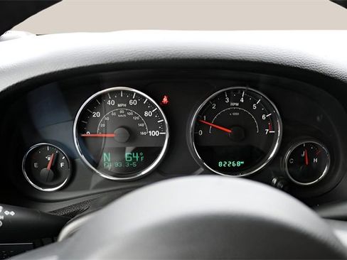 Used 2016 Jeep Wrangler Unlimited Rubicon w/ Connectivity Group image 23