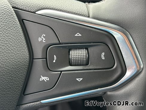 Used 2024 Chevrolet Trax ACTIV w/ Sunroof Package image 31