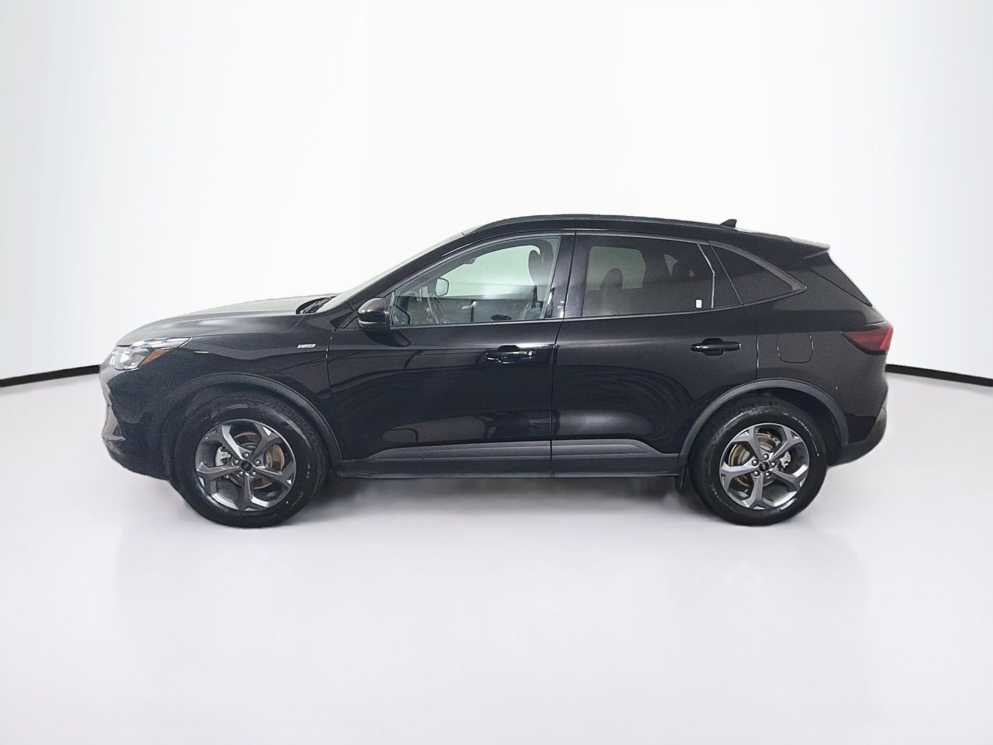 Used 2025 Ford Escape ST-Line Select AWD/4WD image 4