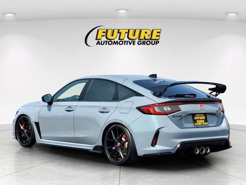 Used 2024 Honda Civic Type R image 6