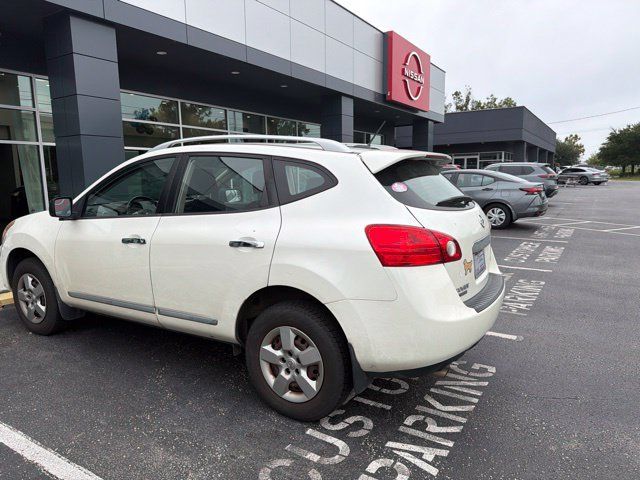 Used 2015 Nissan Rogue S w/ Convenience Package FWD image 3