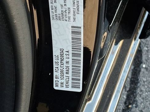 Used 2023 RAM 1500 Laramie AWD/4WD image 30