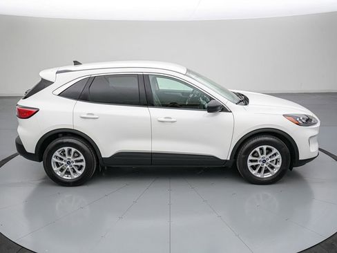 Certified 2022 Ford Escape SE w/ Convenience Package AWD/4WD image 4