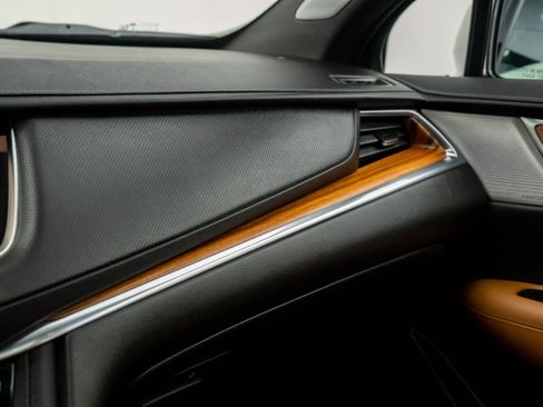 Used 2022 Cadillac XT5 Premium Luxury image 27