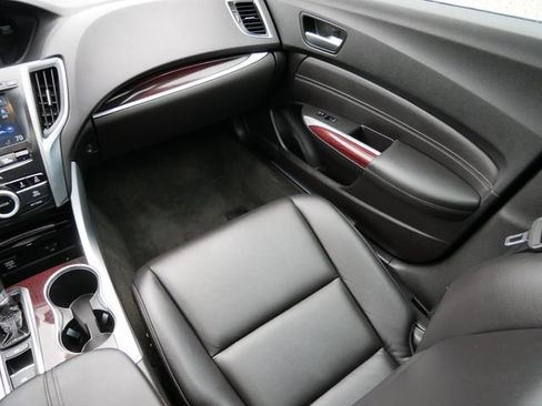 Used 2015 Acura TLX FWD image 11