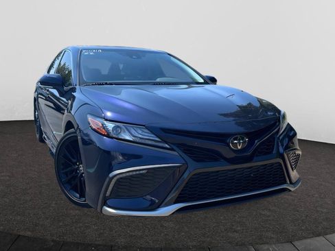 Used 2022 Toyota Camry XSE FWD image 1