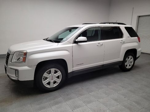 Used 2016 GMC Terrain SLE w/ Driver Alert Package I FWD image 2