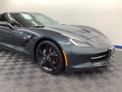 Used 2019 Chevrolet Corvette Stingray image 16