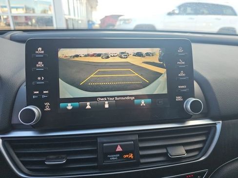 Used 2020 Honda Accord Touring image 20