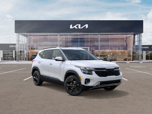 Certified 2026 Kia Seltos EX w/ EX Sunroof Package FWD image 8