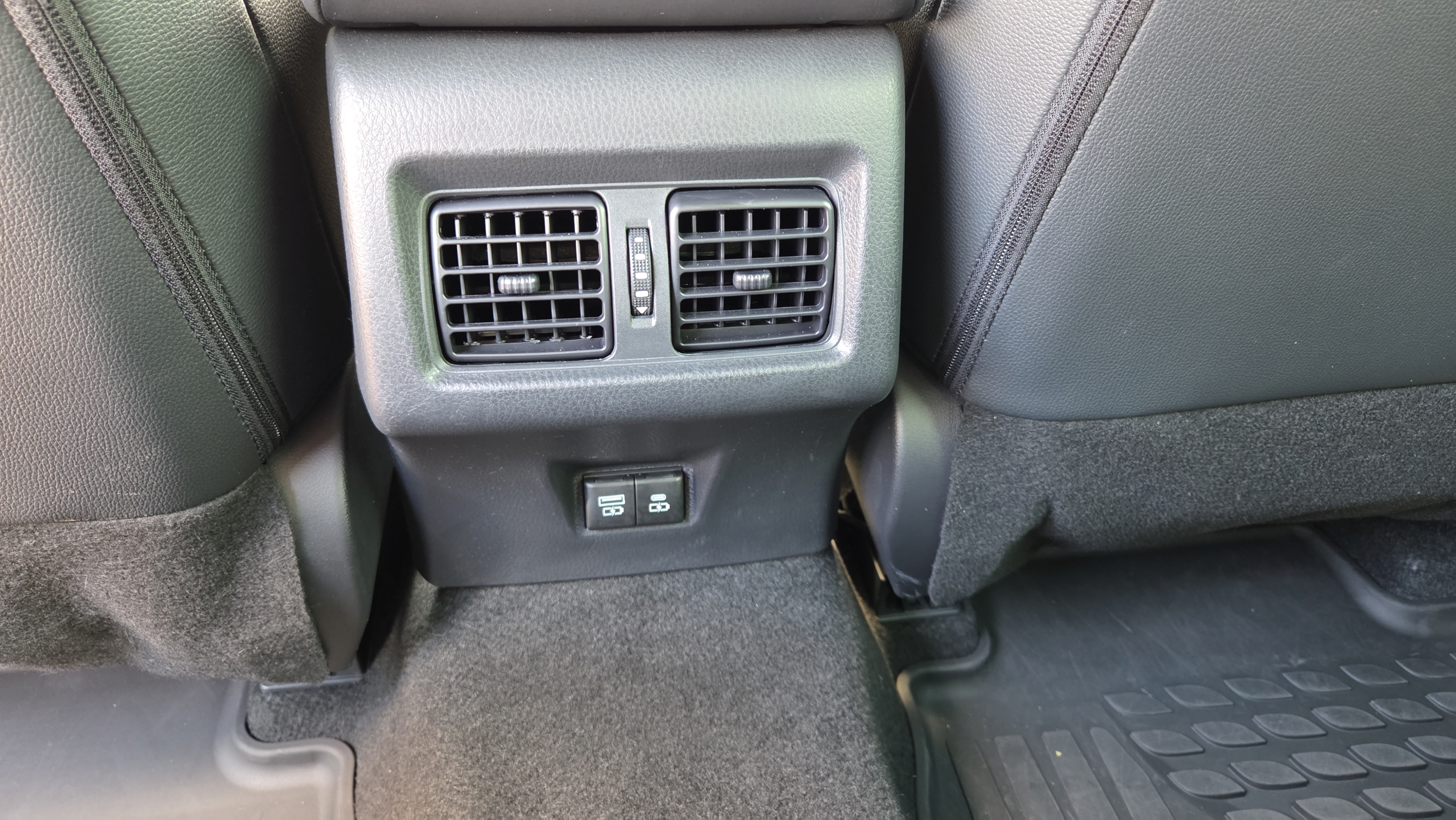 Certified 2026 Toyota Camry SE FWD image 11