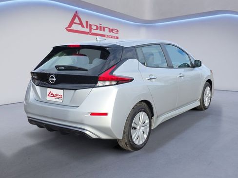 Used 2025 Nissan Leaf S image 5