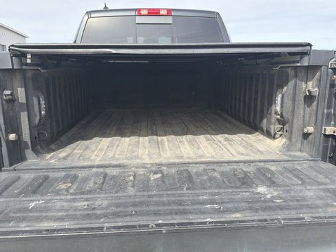 Used 2016 RAM 1500 Laramie Longhorn w/ Convenience Group AWD/4WD image 18