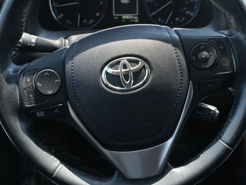 Used 2017 Toyota RAV4 Platinum w/ All Weather Liner Package FWD image 17