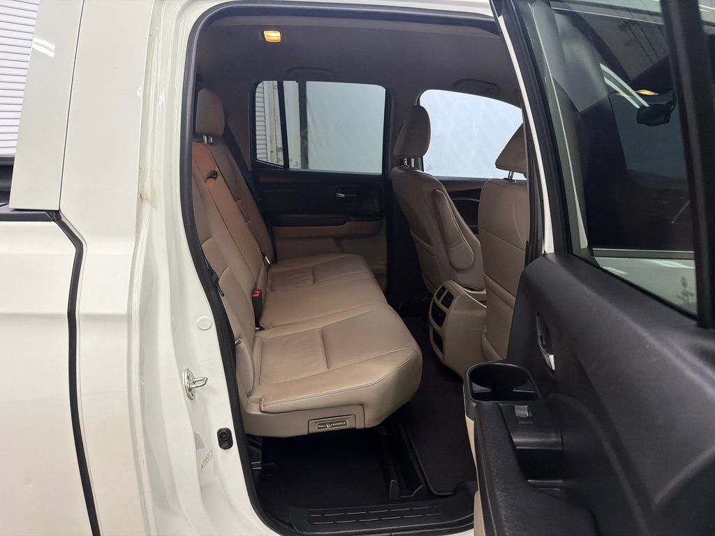 Used 2017 Honda Ridgeline RTL-T image 16