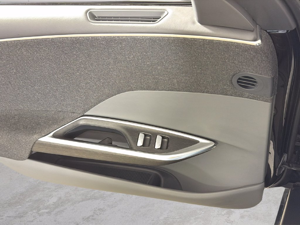 Used 2025 Lucid Air Pure RWD image 28