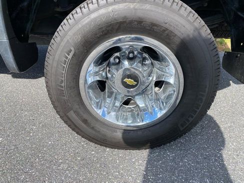 Used 2022 Chevrolet Silverado 3500 LT w/ All Star Edition image 30