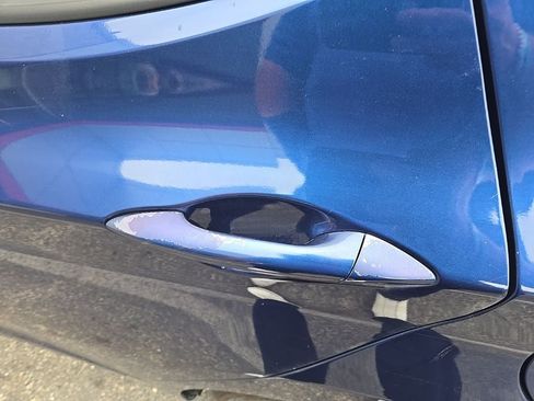 Used 2016 Hyundai Elantra SE FWD image 3