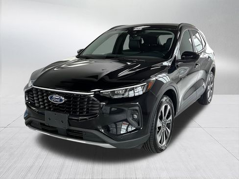 Used 2024 Ford Escape Platinum AWD/4WD image 1