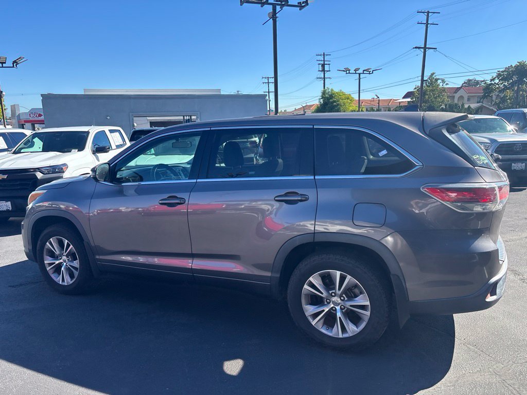 Used 2015 Toyota Highlander Plus AWD/4WD image 7