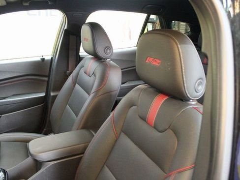 Used 2025 Chevrolet Trax RS image 17