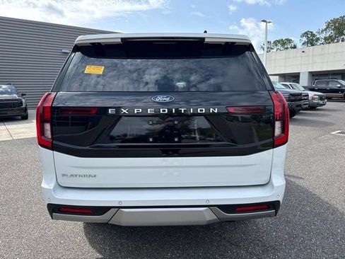 Used 2025 Ford Expedition Platinum AWD/4WD image 8
