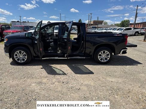 Used 2022 Chevrolet Silverado 1500 LTZ w/ LTZ Premium Package AWD/4WD image 32