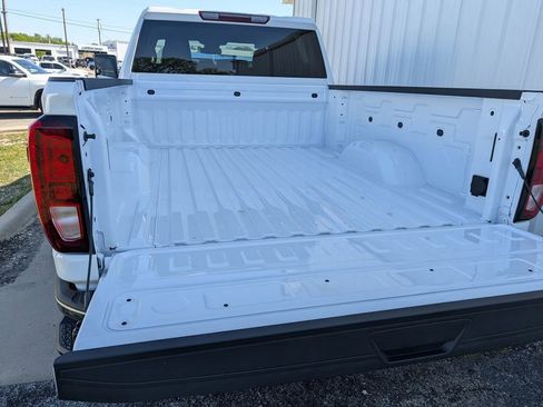 New 2026 GMC Sierra 2500 Pro w/ 1SA Pro Safety Plus Package AWD/4WD image 26