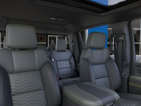 New 2026 Chevrolet Silverado 2500 ZR2 w/ LPO, Dark Essentials Package AWD/4WD image 25