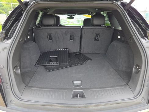 Used 2023 Cadillac XT5 Luxury w/ LPO, Floor Liner Package AWD/4WD image 15