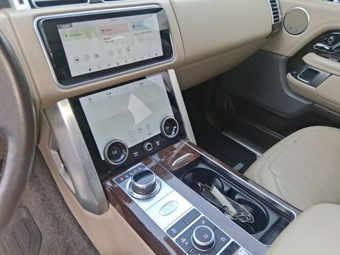 Used 2021 Land Rover Range Rover Westminster Edition image 9
