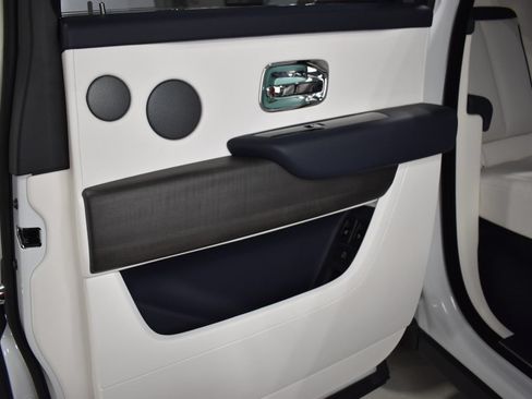 Certified 2024 Rolls-Royce Cullinan AWD/4WD image 27
