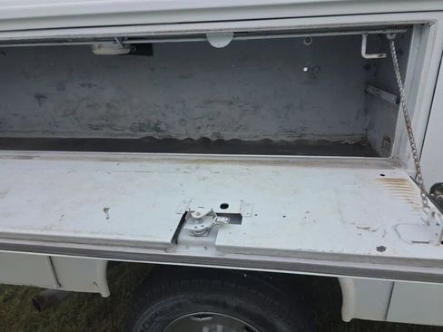 Used 2006 Ford F350 4x4 Regular Cab Super Duty image 21