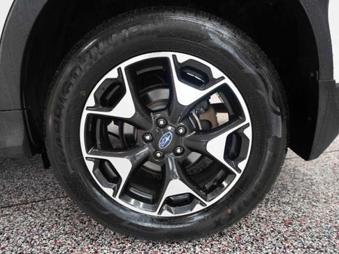 Used 2020 Subaru Crosstrek 2.0i AWD/4WD image 29
