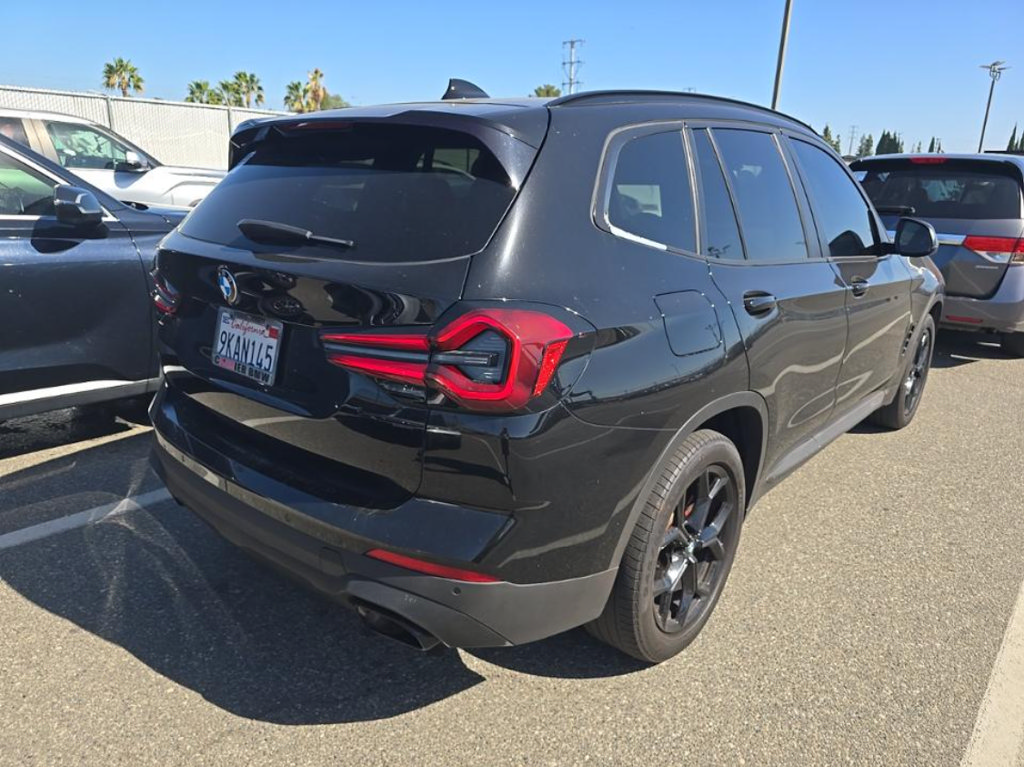 Used 2024 BMW X3 sDrive30i w/ Convenience Package RWD image 2