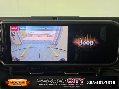 New 2025 Jeep Gladiator Mojave image 19