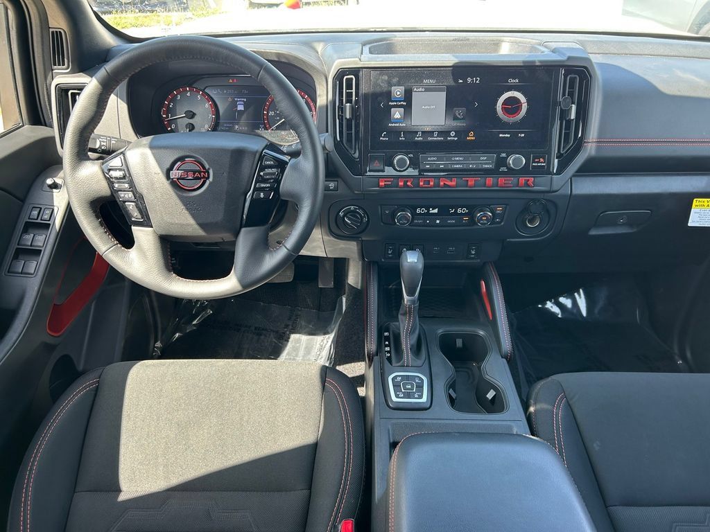 Used 2026 Nissan Frontier PRO-4X AWD/4WD image 16