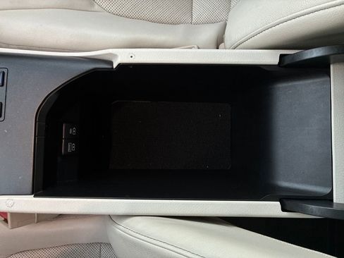 Used 2021 Toyota Camry XLE image 26