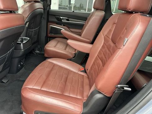 Used 2024 Kia Telluride SX Prestige AWD/4WD image 16